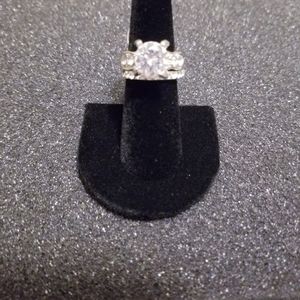 New 2pc set wedding engagement rings size 7